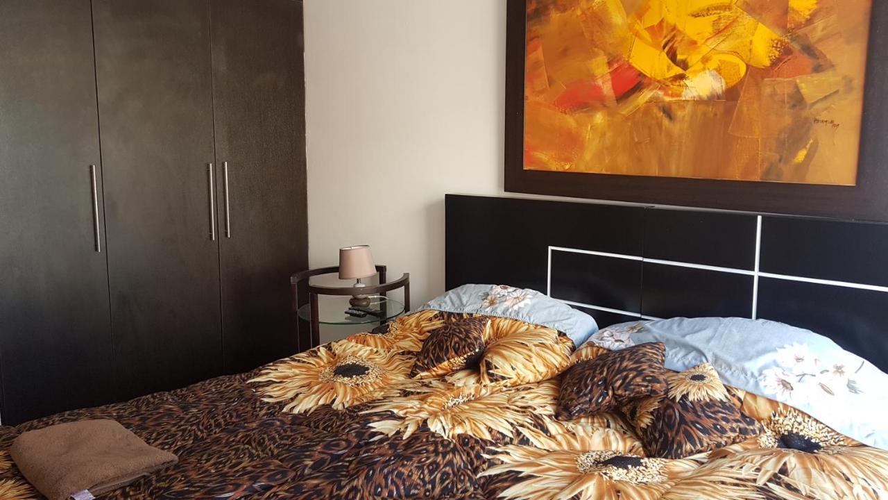 Deluxe Apartment Metroplaza Кито Екстериор снимка
