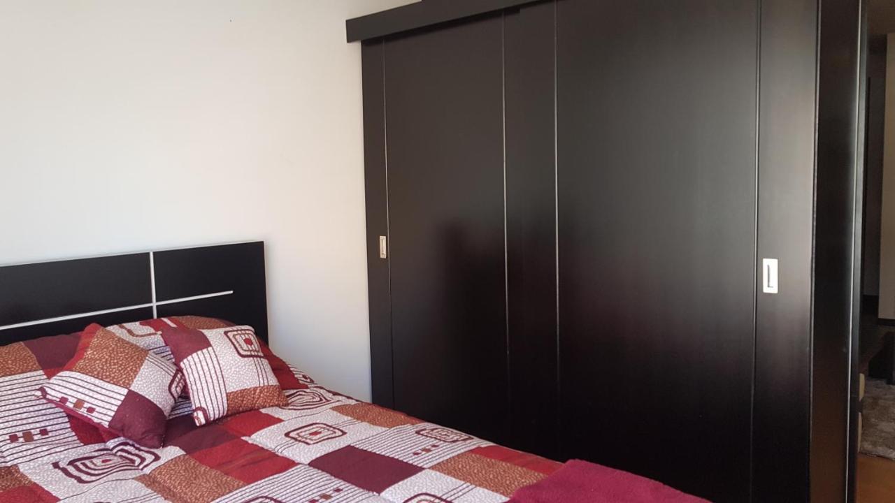 Deluxe Apartment Metroplaza Кито Екстериор снимка