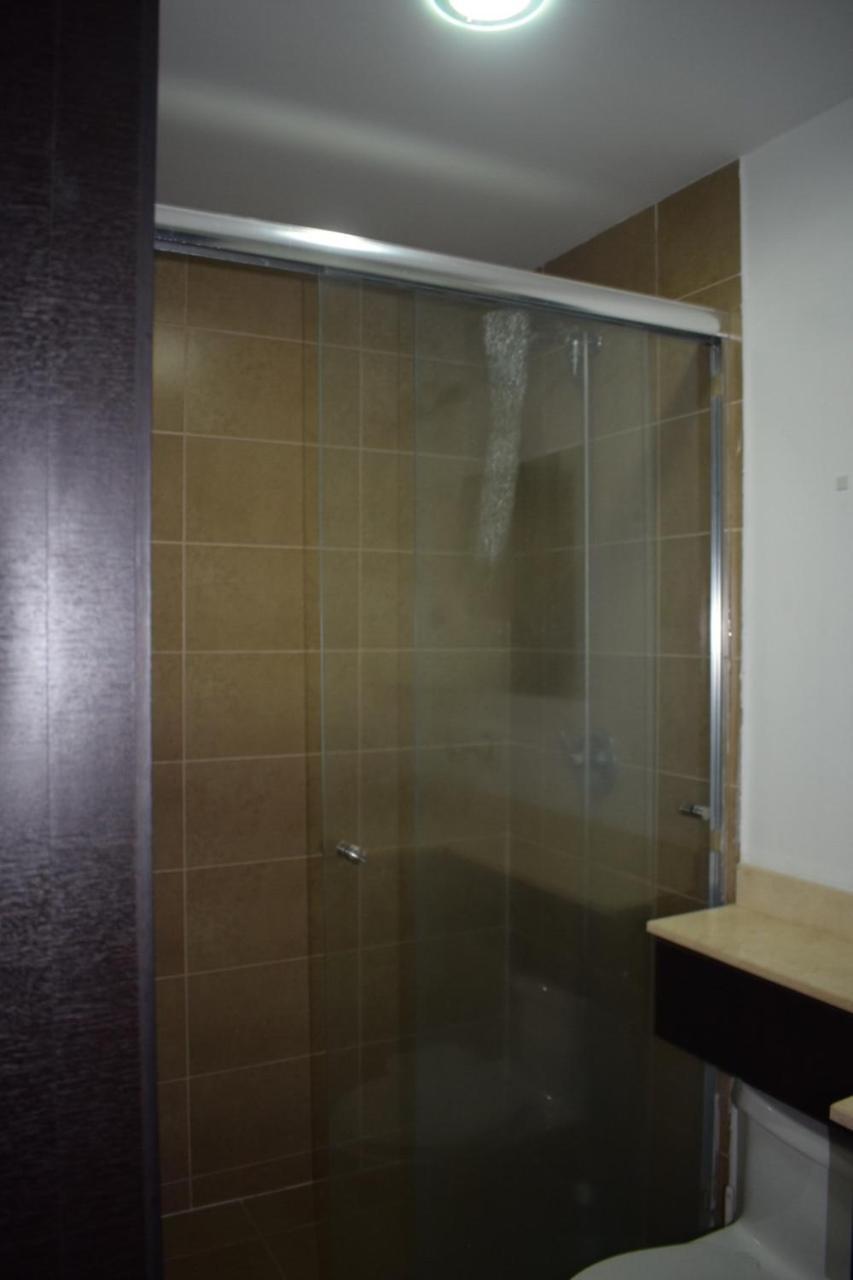 Deluxe Apartment Metroplaza Кито Екстериор снимка